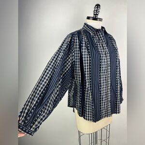 💚 3028. Plaid Striped Navy Button Front Blouse